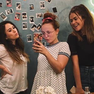 Larissa Manoela e Maisa Silva visitam casa de Tatá Werneck