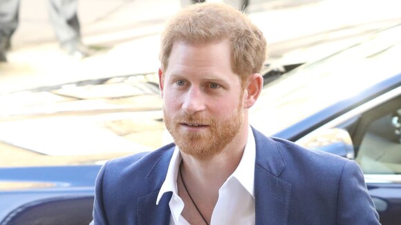 Harry fala pela 1ª vez sobre decisão de se afastar da família real: 'Triste'