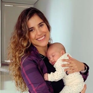 Filho de Camilla Camargo, Joaquim foi elogiado por seguidores da mãe: 'Que delícia que está esse menino!'