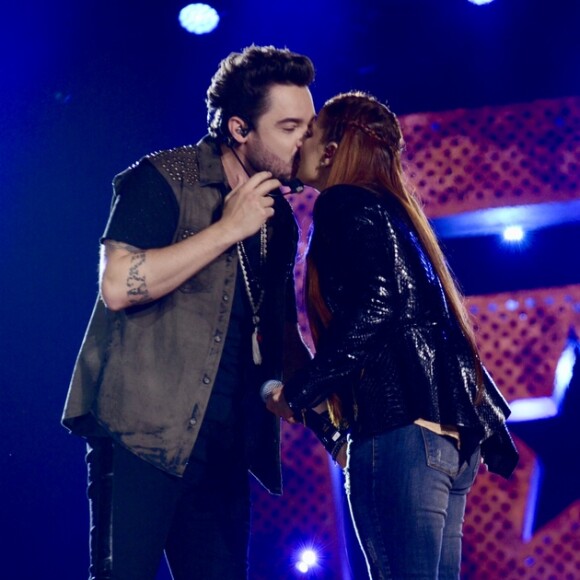 Maiara elogiou a foto do namorado, Fernando, de sunga branca: 'Gostoso'