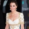 Kate Middleton aposta em vestido de princesa para premiação com Príncipe William neste domingo, dia 02 de fevereiro de 2020