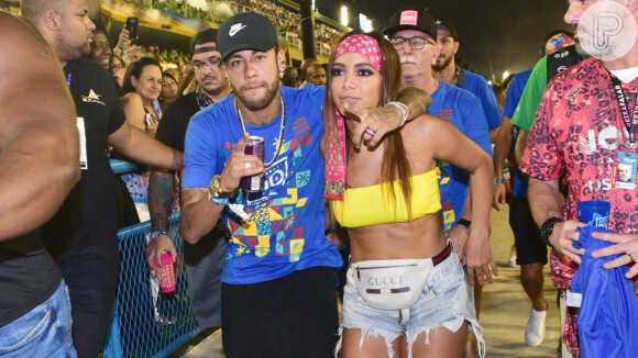 Anitta parabeniza Neymar pelos 28 anos do jogador: 'Atrasada, mas de te amo. Feliz aniversário'