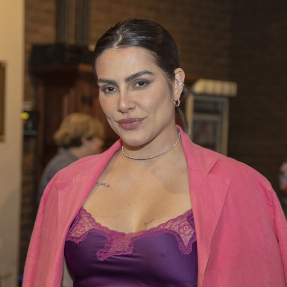 Cleo comenta processo de desconstrução