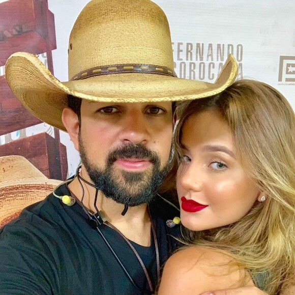 Mulher de Sorocaba, Biah Rodrigues se emocionou ao ver o rosto de seu filho com o sertanejo: 'Lindo'