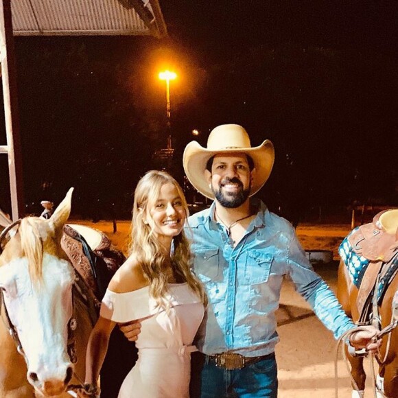 A modelo Biah Rodrigues não esconde seu encantamento pelo primeiro filho do casal, Theo