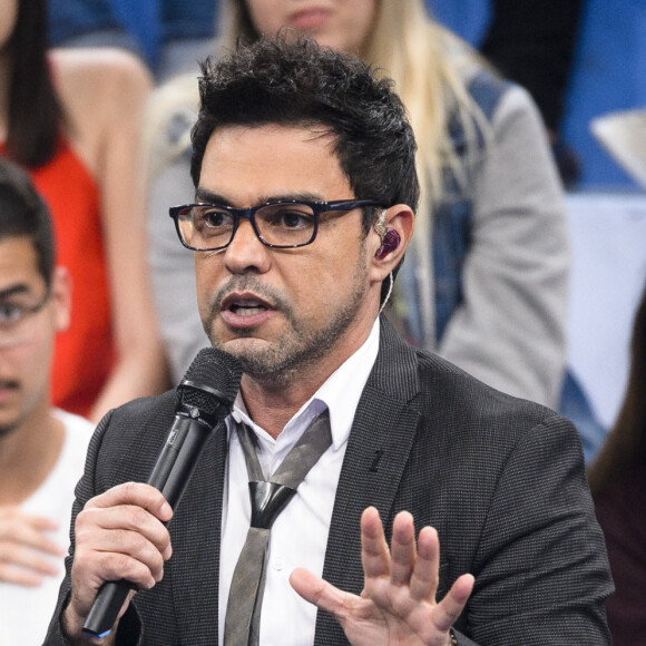 Zezé Di Camargo faz homenagem ao pai, Seu Francisco, e internautas questionam estado de saúde, em 15 de fevereiro de 2020