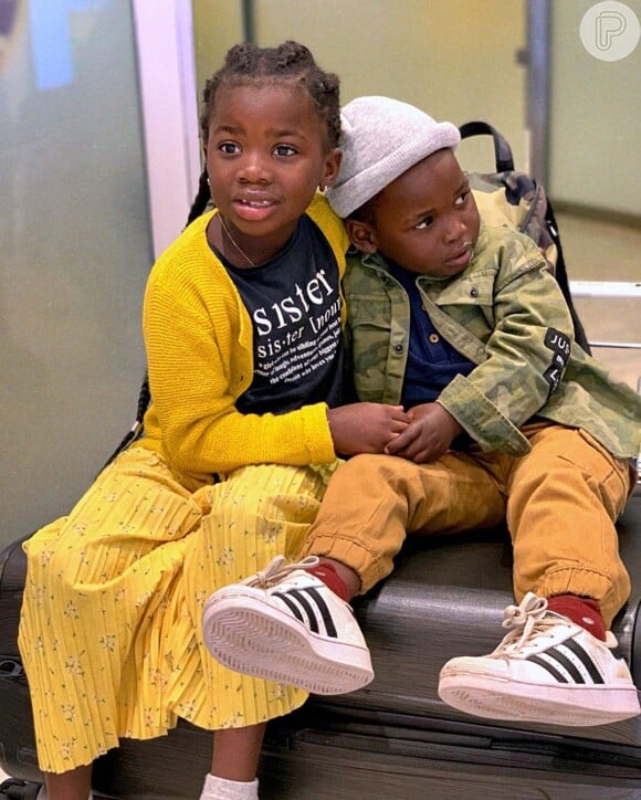 Giovanna Ewbank é mãe de Chissomo, de 6 anos, e Bless, de 5 anos