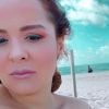 Veja foto de Maiara em praia da nudismo em Miami!