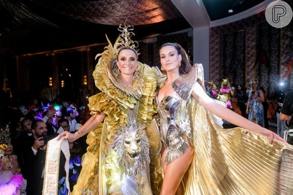Camila Queiroz arrasou no Baile do Copa ao lado de Andrea Natal