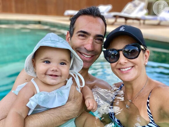 Ticiane Pinheiro postou foto com a família no Instagram