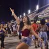 Mileide Mihaile samba e mostra empolgação no carnaval do Rio.