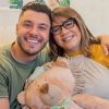 Marília Mendonça opinou sobre semelhança de Murilo Huff com filho do casal, Léo, em foto nesta terça-feira, dia 10 de março de 2020