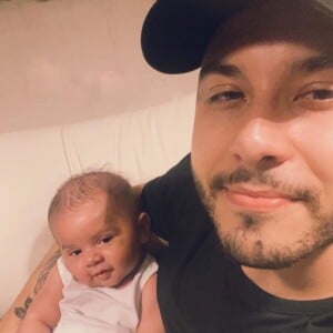 Filho de Marília Mendonça aparece sorridente em foto com o pai, Murilo Huff