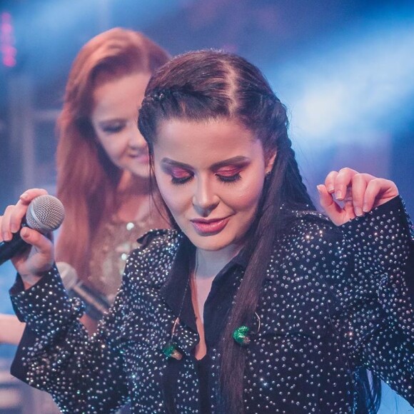 Dupla de Maiara, Maraisa curte noite com namorando, cantor sertanejo Fabricio Marques