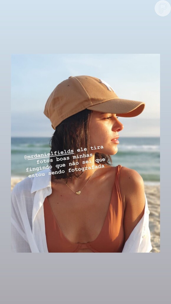 Bruna Marquezine exibe foto na praia feita por amigo