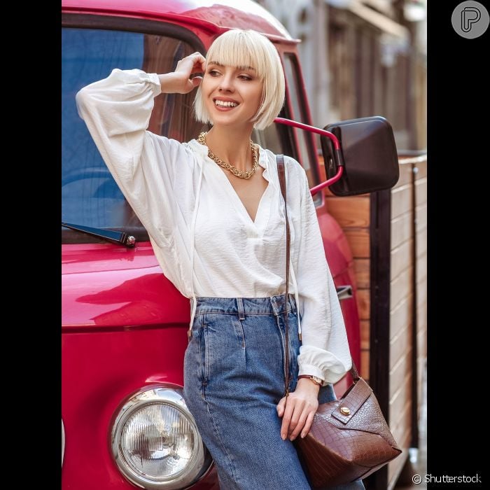 Cabelo curto: chanel com franja e fios platinados - Purepeople