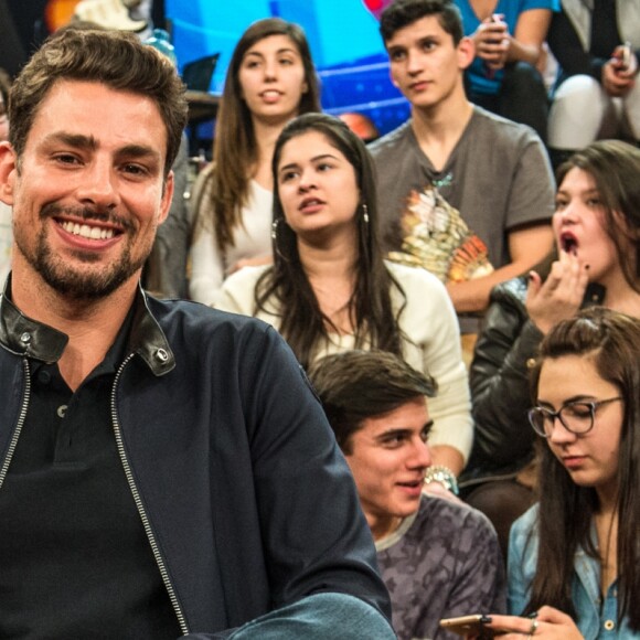 Cauã Reymond passa metade da semana com a filha, Sofia, fruto de seu relacionamento com Grazi Massafera