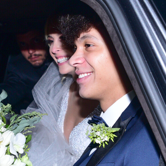 A notícia da gravidez de Tata Estaniecki emocionou Bruna Marquezine