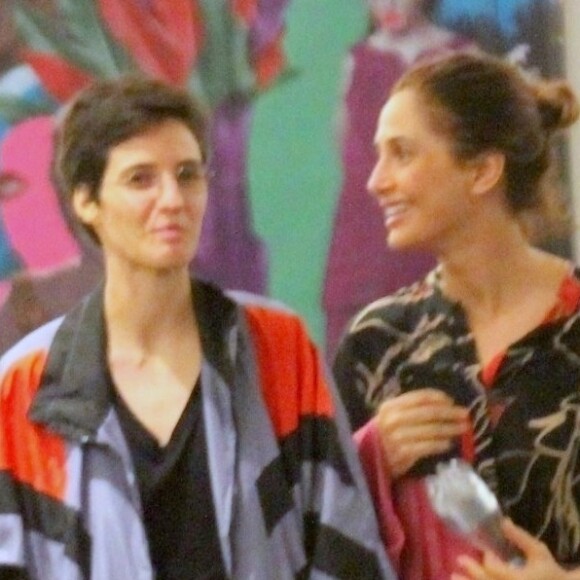 Camila Pitanga está morando em São Paulo com a namorada, Beatriz Coelho, e a filha, Antônia