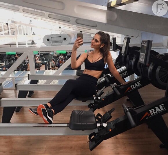 Jessika Alves segue rotina de exercícios na quarentena