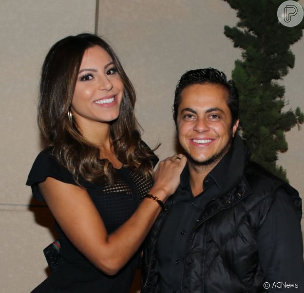 Filho de Thammy Miranda e Andressa Miranda surgiu emnovs fotos vestido de Poderoso Chefinho ao comemorar 4 meses