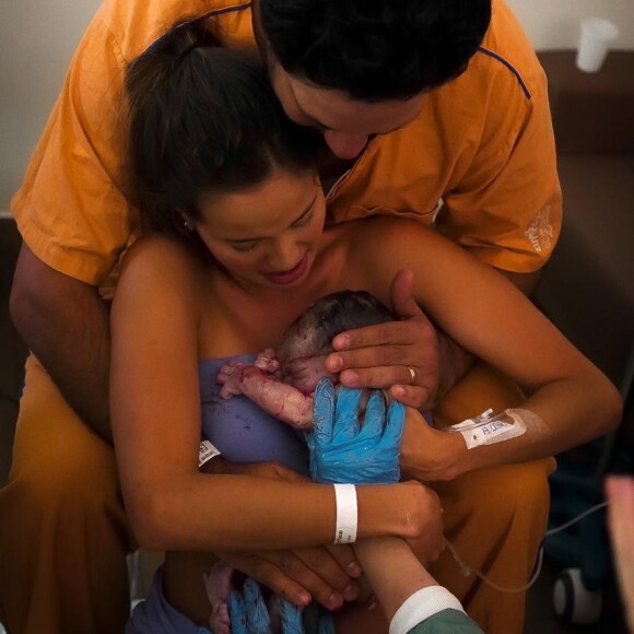 Biah Rodrigues deu à luz Theo por meio de um parto natural