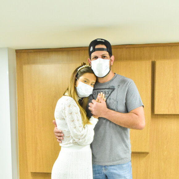 Sorocaba e a mulher, Biah Rodrigues, se aproximaram ainda mais após o parto de Theo