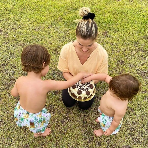 Andressa Suita explicou que, no momento, está satisfeita com os dois filhos e não quer um terceiro