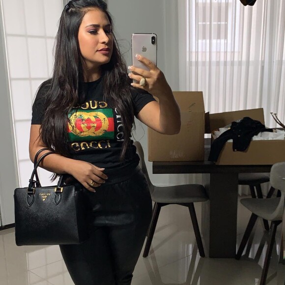 Simone, da dupla com Simaria, vai se mudar para uma casa maior