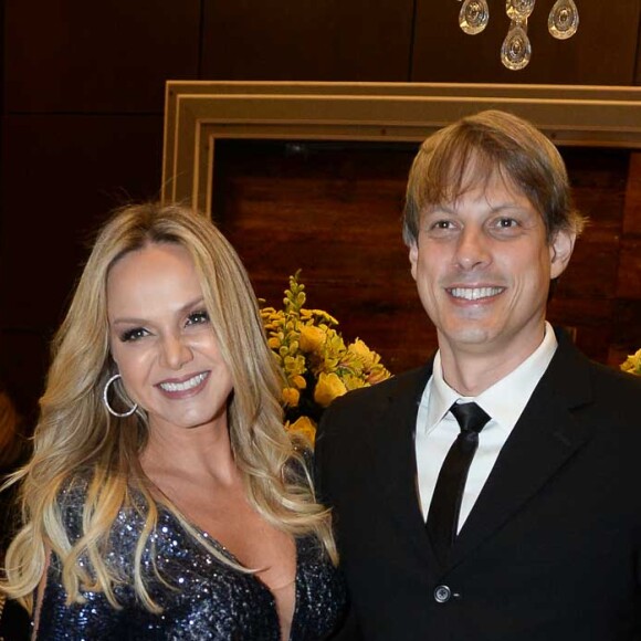 Eliana é noiva de Adriano Ricco