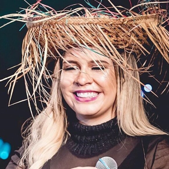 Marília Mendonça usou look inspirado em festa junina em ensaio da live Patroas nesta quinta-feira, 11 de junho de 2020