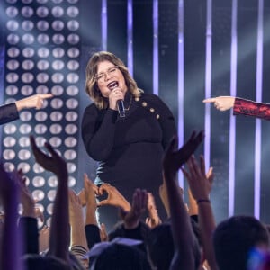 Marília Mendonça e Maiara & Maraisa vão cantar hits da carreira em live show