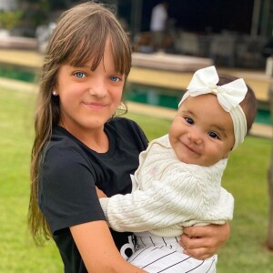 Ticiane Pinheiro relatou desafios de ter filhas com idades diferentes