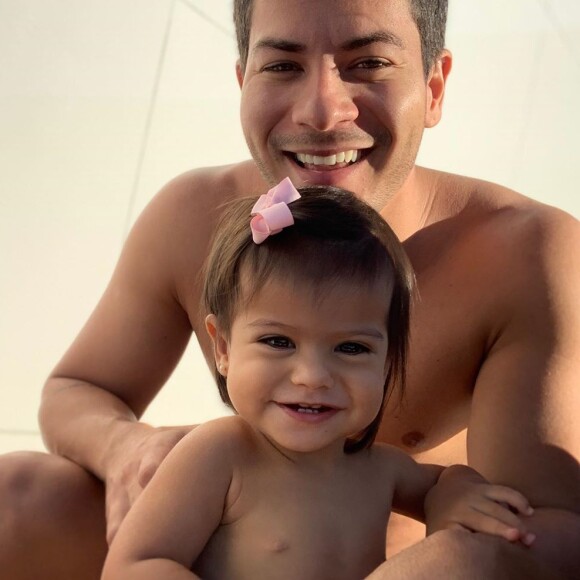 Arthur Aguiar citou a filha, Sophia, ao negar relacionamento abusivo: 'Isso está pegando pra mim. Isso eu não sou!'