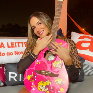 Claudia Leitte trouxe músicas marcantes de seu repertório em live show