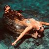 Marina Ruy Barbosa e Xande Negrão se encaixam em boia e curtem banho de piscina