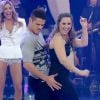 José Loreto dança funk com convidada da plateia e dá tapinha no bumbum: 'Ela me deu liberdade'