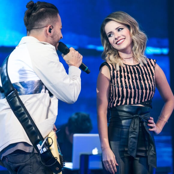 Sandy e Junior apontaram os momentos difíceis da carreira