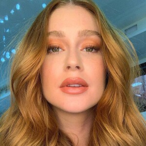 Marina Ruy Barbosa tem valorizado a cor laranja em suas redes sociais