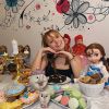 Larissa Manoela gosa de colecionar bonecas de tamanhos e versões diferentes