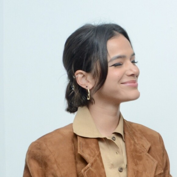 Bruna Marquezine ganhou parabéns virtual de Giovanna Ewbank