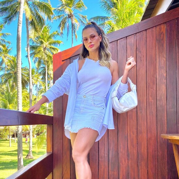 Cabelo novo! Andressa Suita atualiza corte e explica: 'Transição capilar'