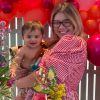 Marília Mendonça foi surpreendida com participação de filho em live comemorativa