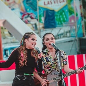 Dupla Maiara e Maraisa dança e rebola ao som de funk