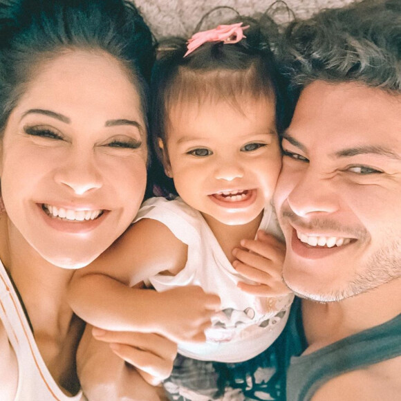 Mayra Cardi está solteira após fim do casamento conturbado com Arthur Aguiar