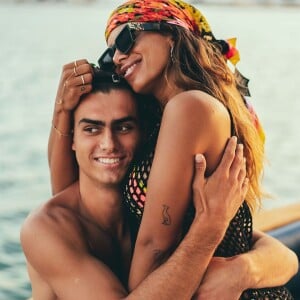 Anitta afastou romance com Rodrigo Guth, jogador de 19 anos