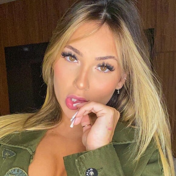 'Não vou aumentar bumbum, não vou aumentar prótese de silicone, não vou mexer na minha barriga, o máximo que o doutor vai fazer é passar um lazer para dar uma definida', disse Virgínia Fonseca