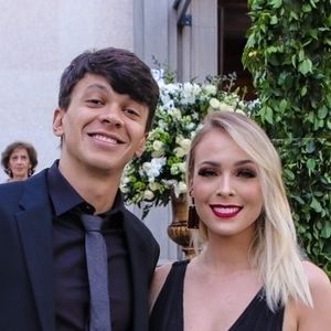 Internautas acharam Beatriz, filha de Tata Estaniecki e Júlio Cocielo, parecida com a mãe: 'Sua cara'