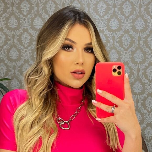 Namorada de Zé Felipe, Virgínia Fonseca com frequência 'trolla' o sertanejo