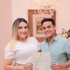 Thayse Teixeira mostra certidão de casada com Eduardo Veloso